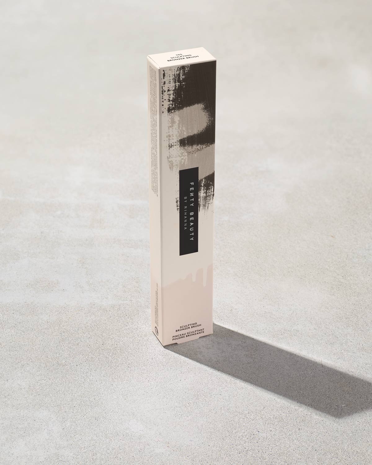 Sculpting Bronzer Brush 195 - Image 4