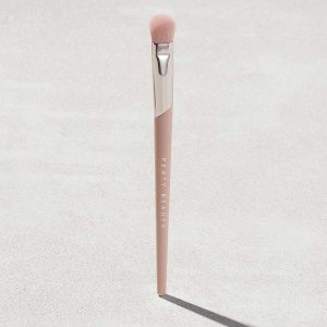 Plush Eyeshadow Brush 240