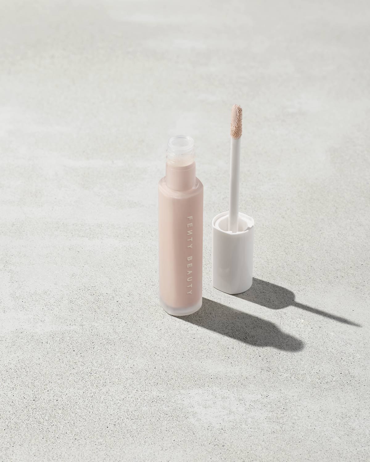 Pro Filt'r Instant Retouch Concealer ?? #100