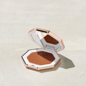 Cheeks Out Freestyle Cream Bronzer — Hunnie Glaze