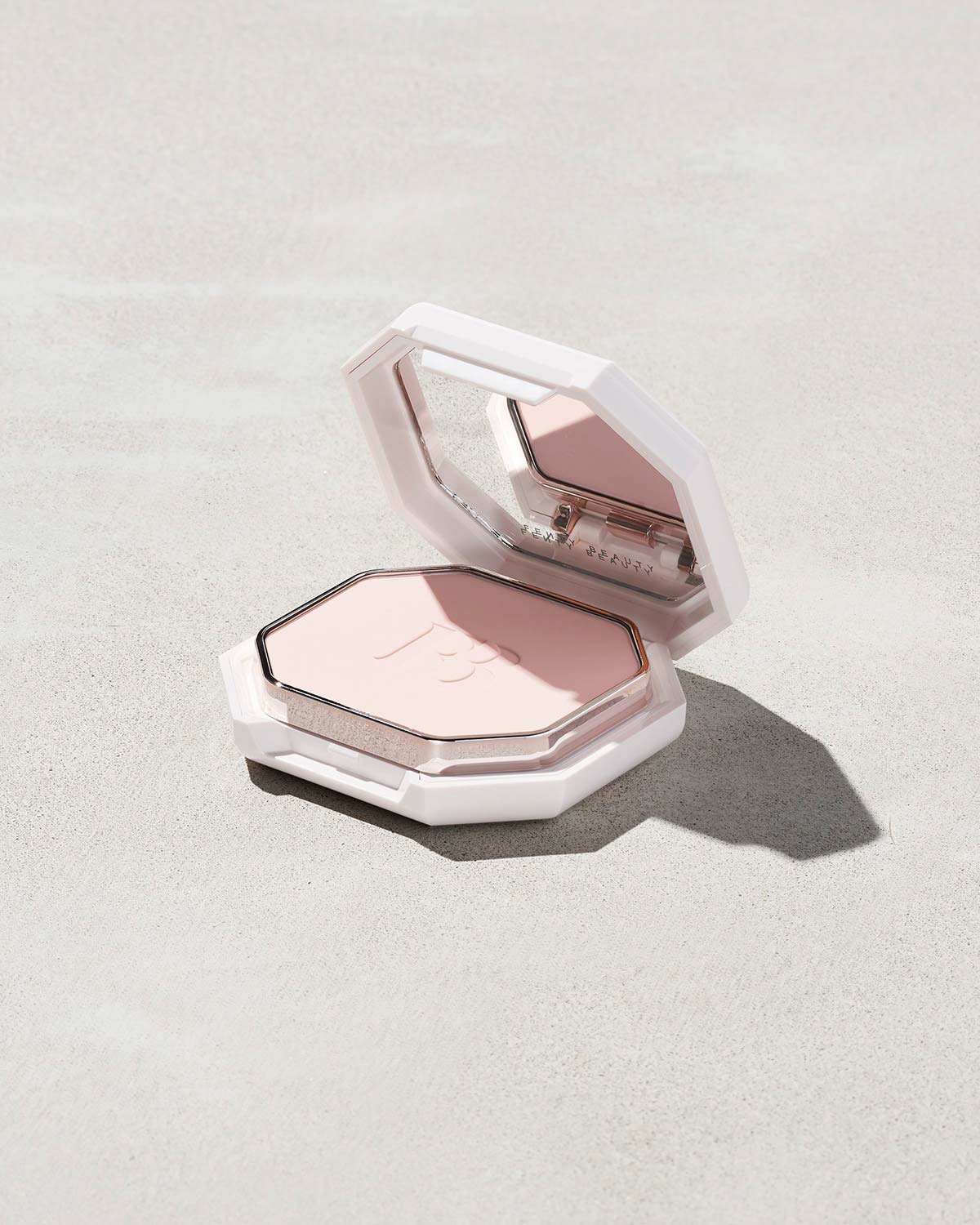 Pro Filt'r Soft Matte Powder Foundation ?? #100