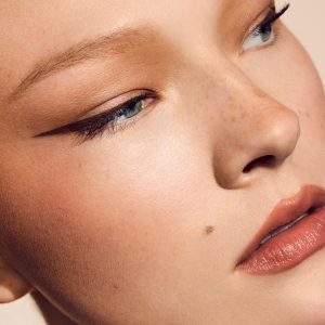 Alternative view of Flyliner Longwear Liquid Eyeliner — In Big Truffle
