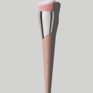 Fluid Flex Foundation Brush 165